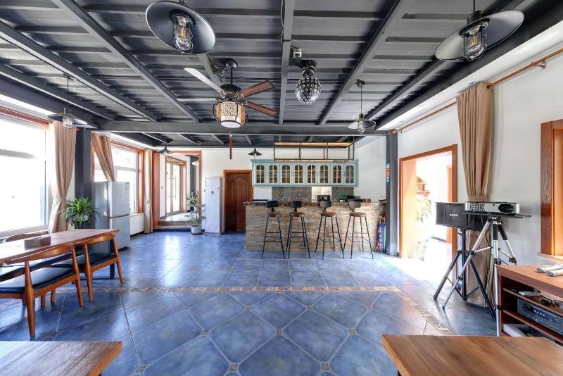 Gubei Water Town Revolution Hotel image
