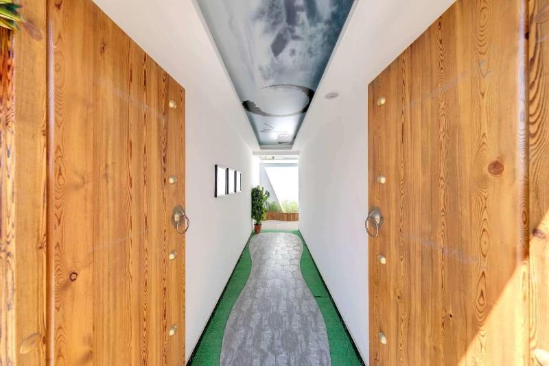 Gubei Water Town Revolution Hotel image