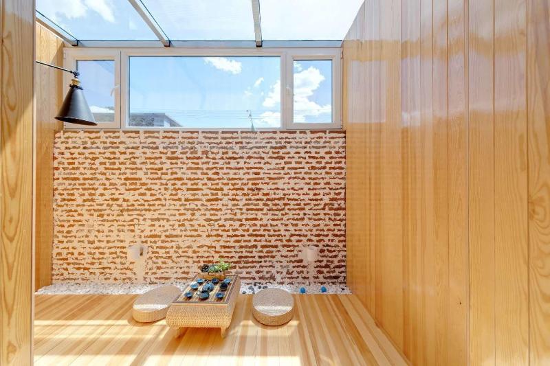 Gubei Water Town Revolution Hotel image