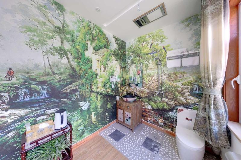 Gubei Water Town Revolution Hotel image