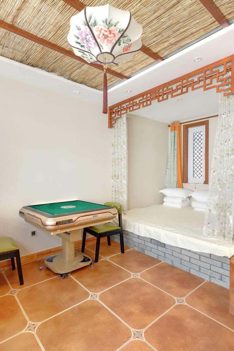 Gubei Water Town Revolution Hotel image