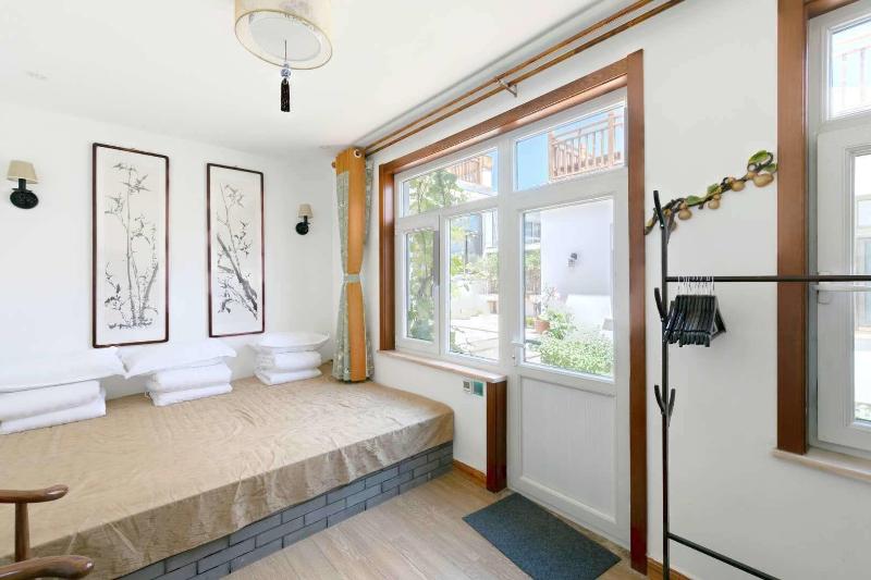 Gubei Water Town Revolution Hotel image