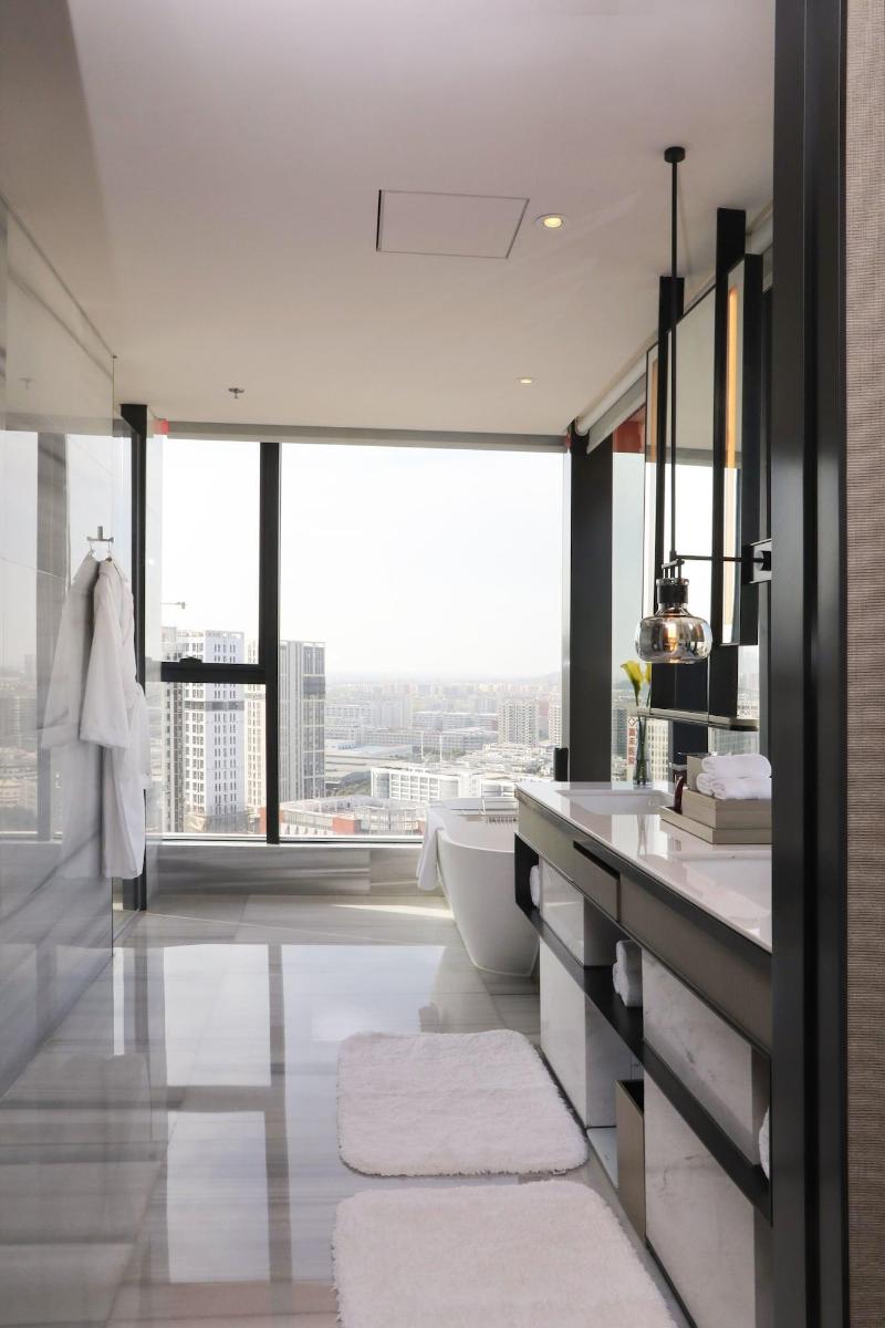 Wuhan Marriott Hotel Hankou image