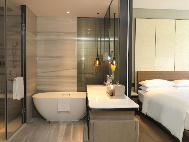 Wuhan Marriott Hotel Hankou image