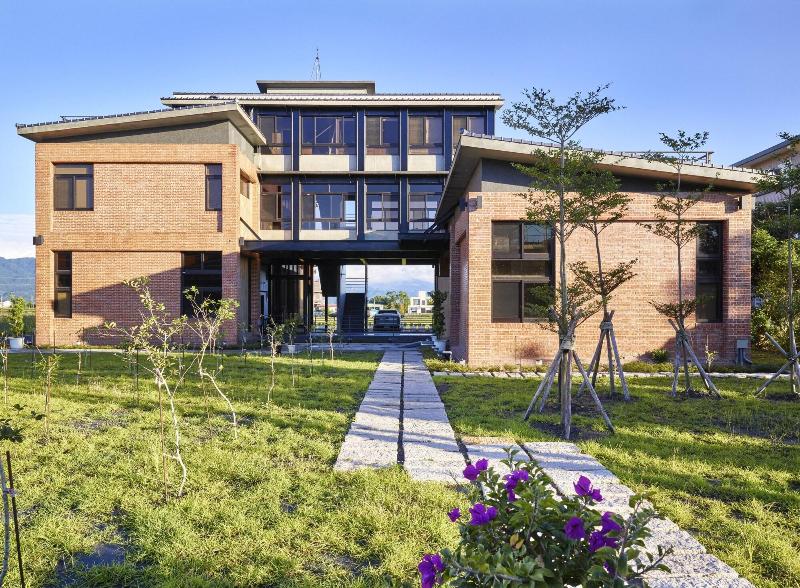 Enjoy Sanheyuan image