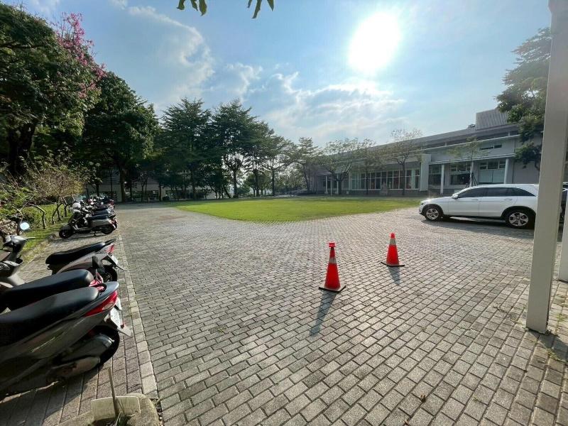 Zhida Craft Service Guest House image