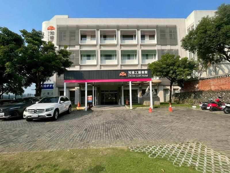 Zhida Craft Service Guest House image