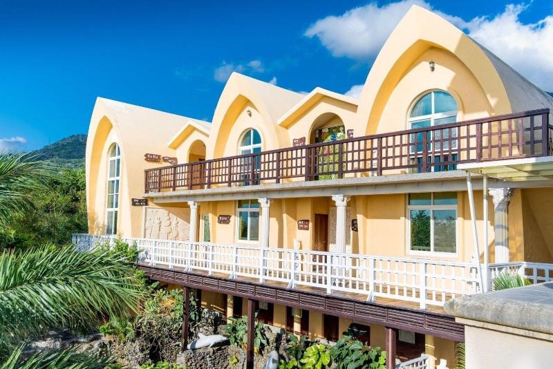 Whales Mountain & Seaview Resort image