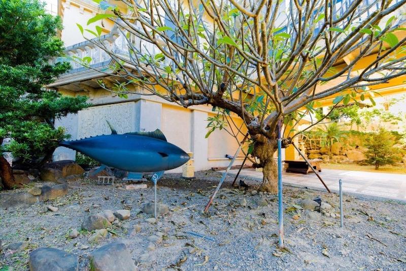 Whales Mountain & Seaview Resort image