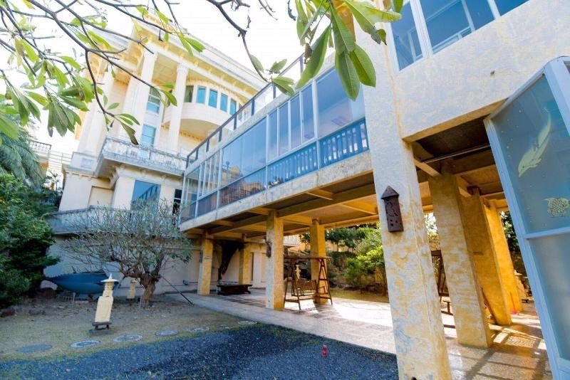 Whales Mountain & Seaview Resort image