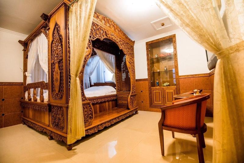 Whales Mountain & Seaview Resort image