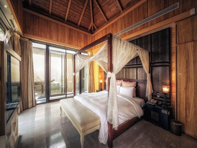 Bali Motel image