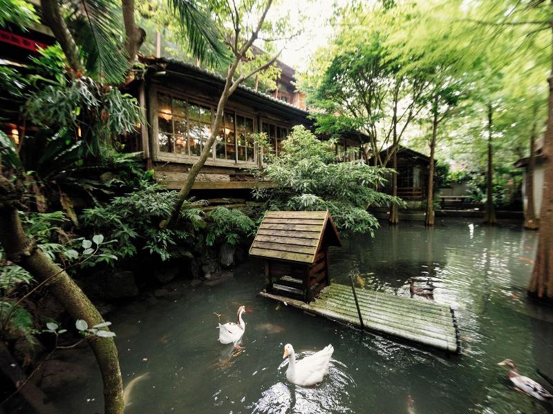 Zhuo Ye Cottage image