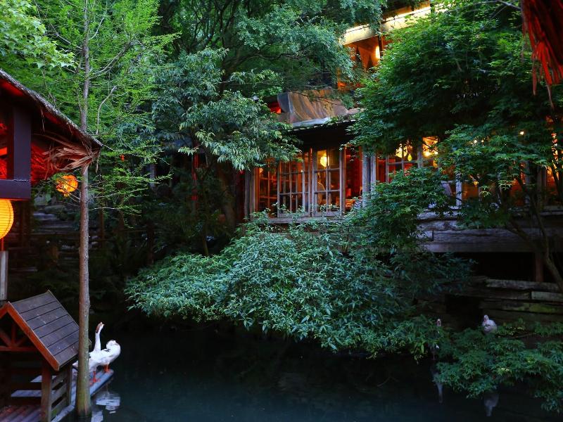 Zhuo Ye Cottage image