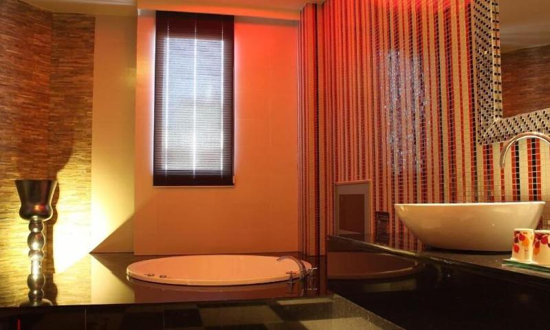 Yin Shui Han Motel image