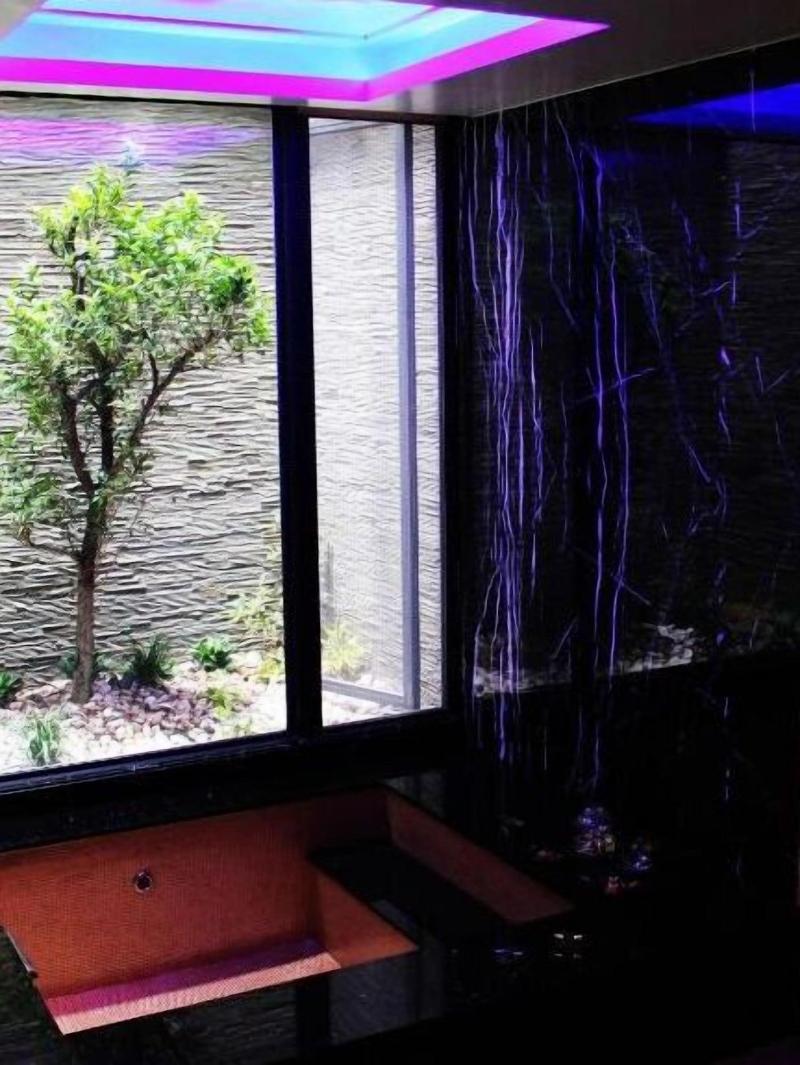 Yin Shui Han Motel image