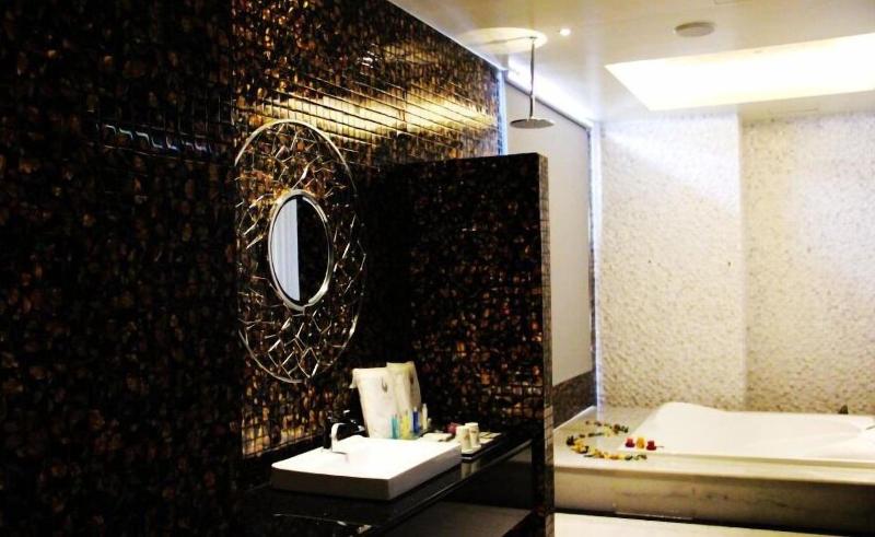 Yin Shui Han Motel image