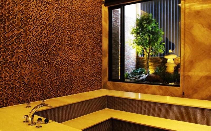 Yin Shui Han Motel image