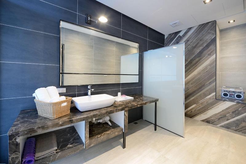 Su's Traveller Abode image