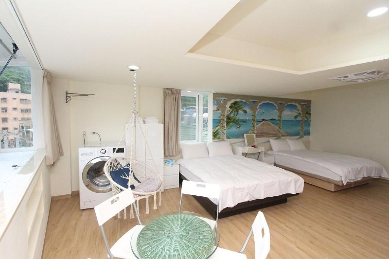 Hf Keelung image