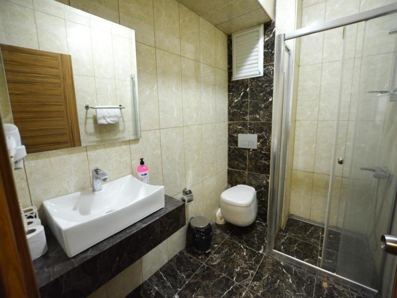 Hill River Hotel image