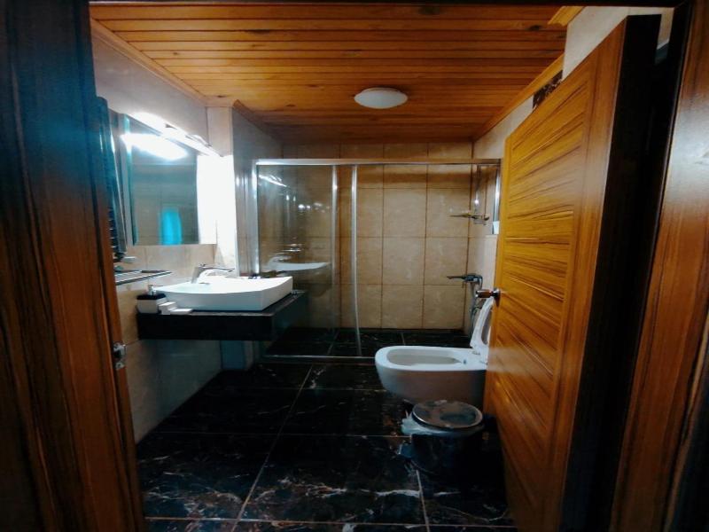 Hill River Hotel image