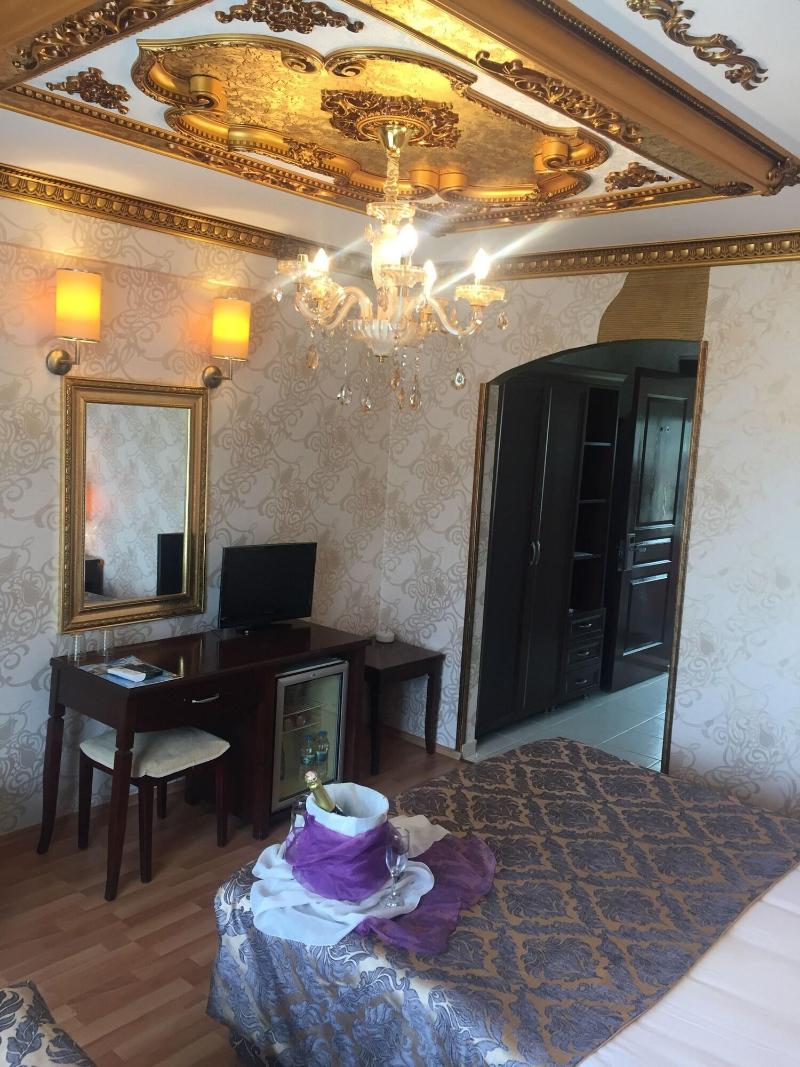 Club Rose Bay Hotel — photo 2