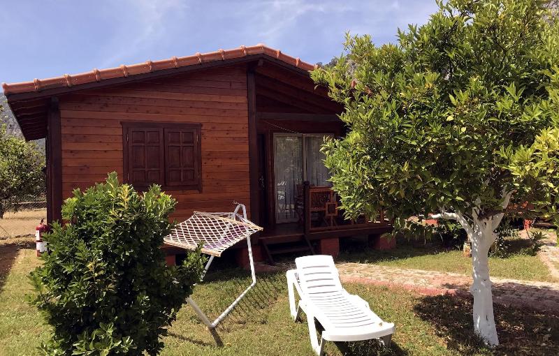 Baris Pension & Bungalows image