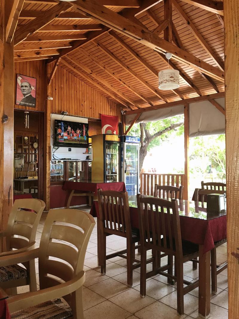 Baris Pension & Bungalows image