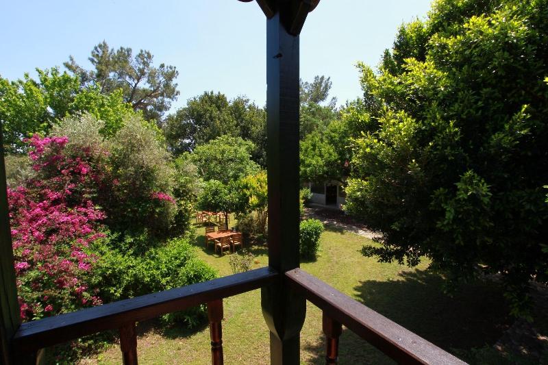 Baris Pension & Bungalows image