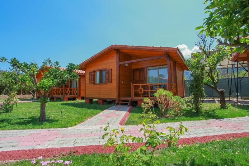 Baris Pension & Bungalows image