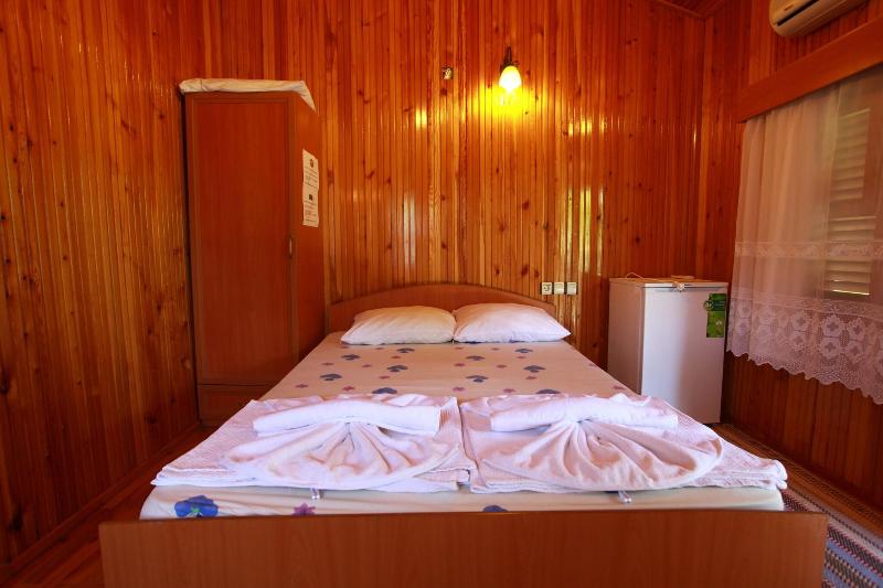 Baris Pension & Bungalows image