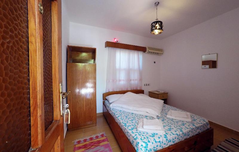 Baris Pension & Bungalows image