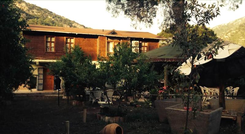 Koala Bungalows — photo 9