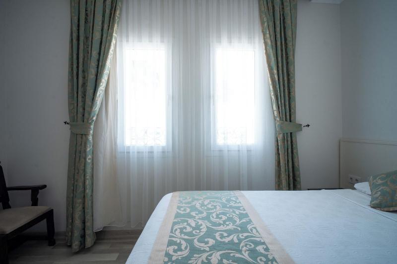 Artemis Hotel Bodrum image