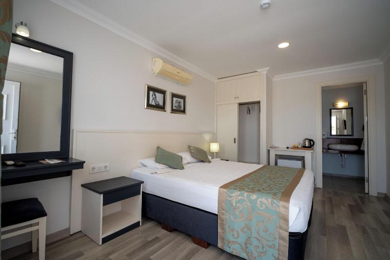 Artemis Hotel Bodrum image