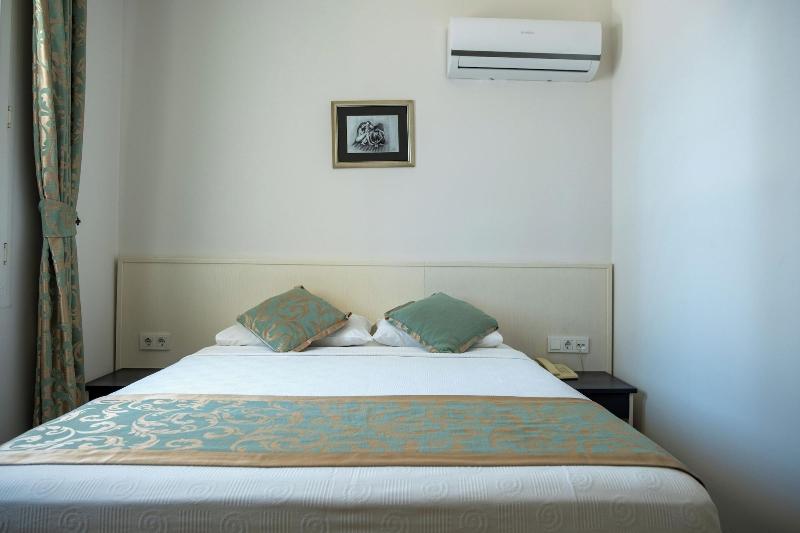 Artemis Hotel Bodrum image