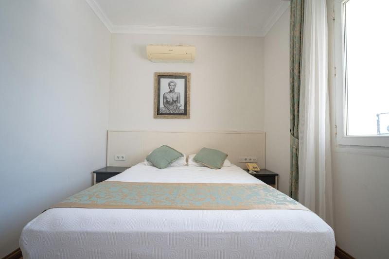 Artemis Hotel Bodrum image