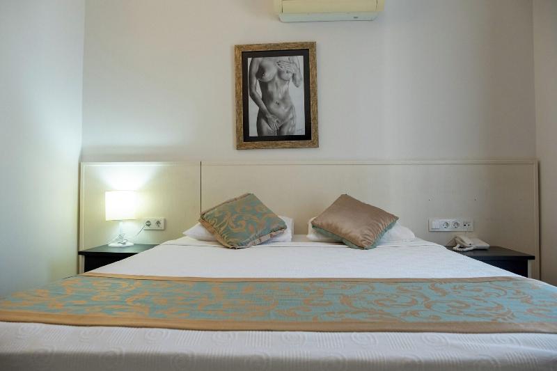 Artemis Hotel Bodrum image