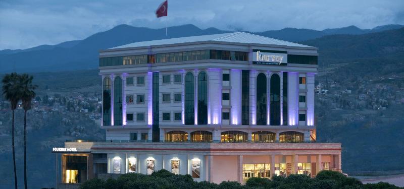 Fourway Hotel SPA & Restaurant — general view