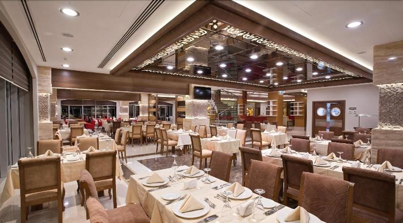 Fourway Hotel SPA & Restaurant