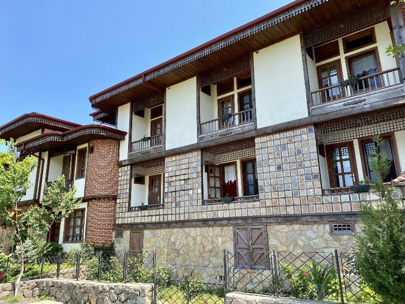 Kafdagi Konak Hotel — exterior view