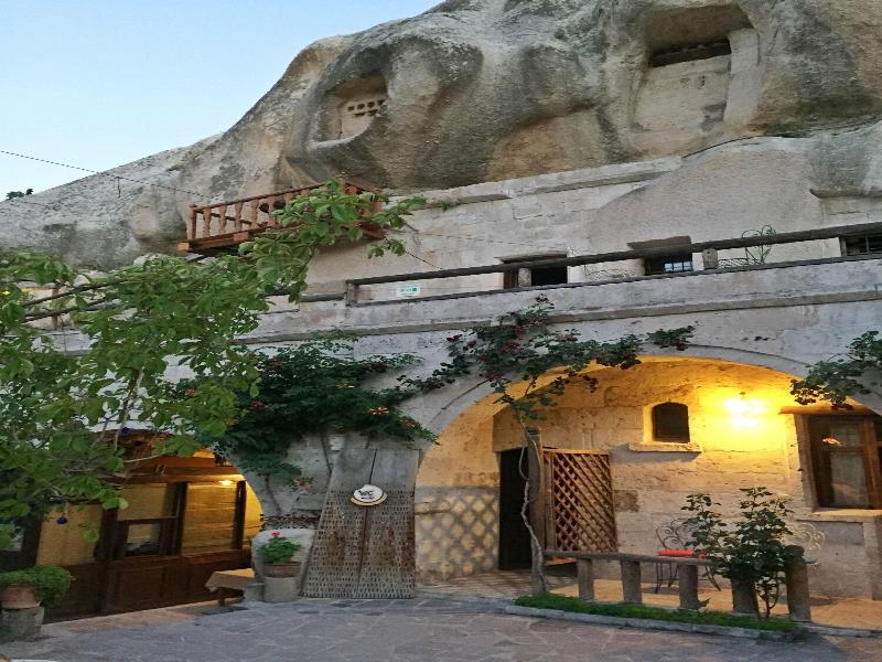 Antique Terrace Suites image