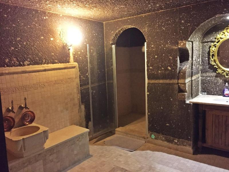 Antique Terrace Suites image