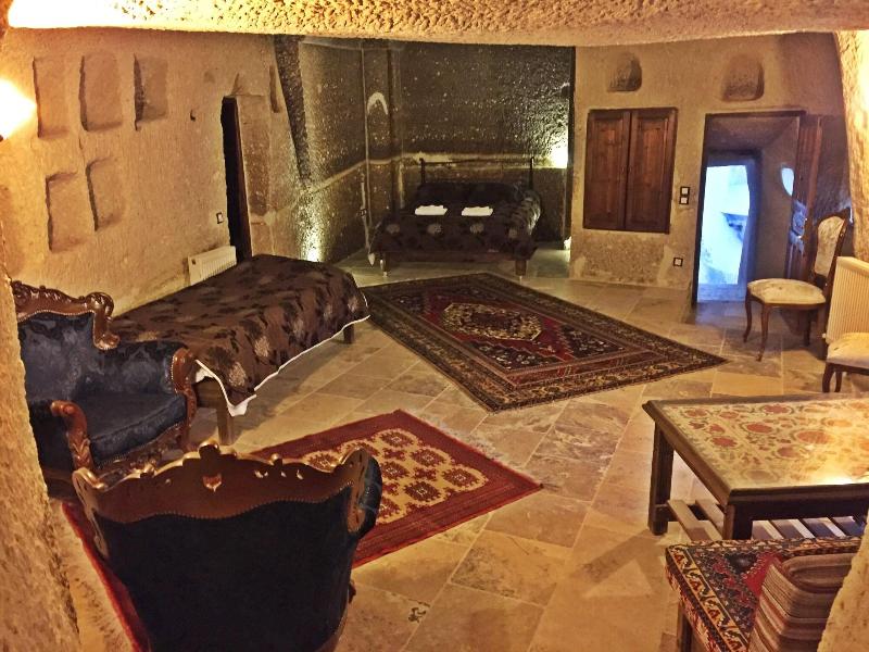 Antique Terrace Suites image