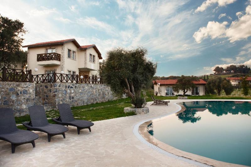 Vinifera Hotel Yedi Bilgeler Vineyards image