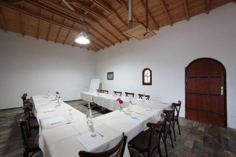Vinifera Hotel Yedi Bilgeler Vineyards image