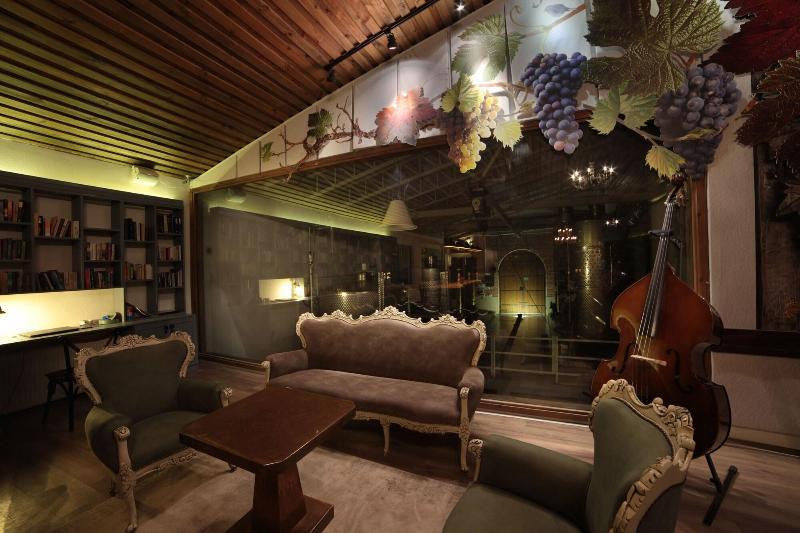 Vinifera Hotel Yedi Bilgeler Vineyards image