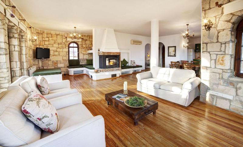 Vinifera Hotel Yedi Bilgeler Vineyards image