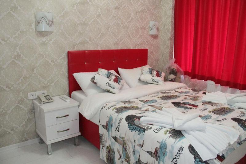 Hotel Ottoman 2 Class image